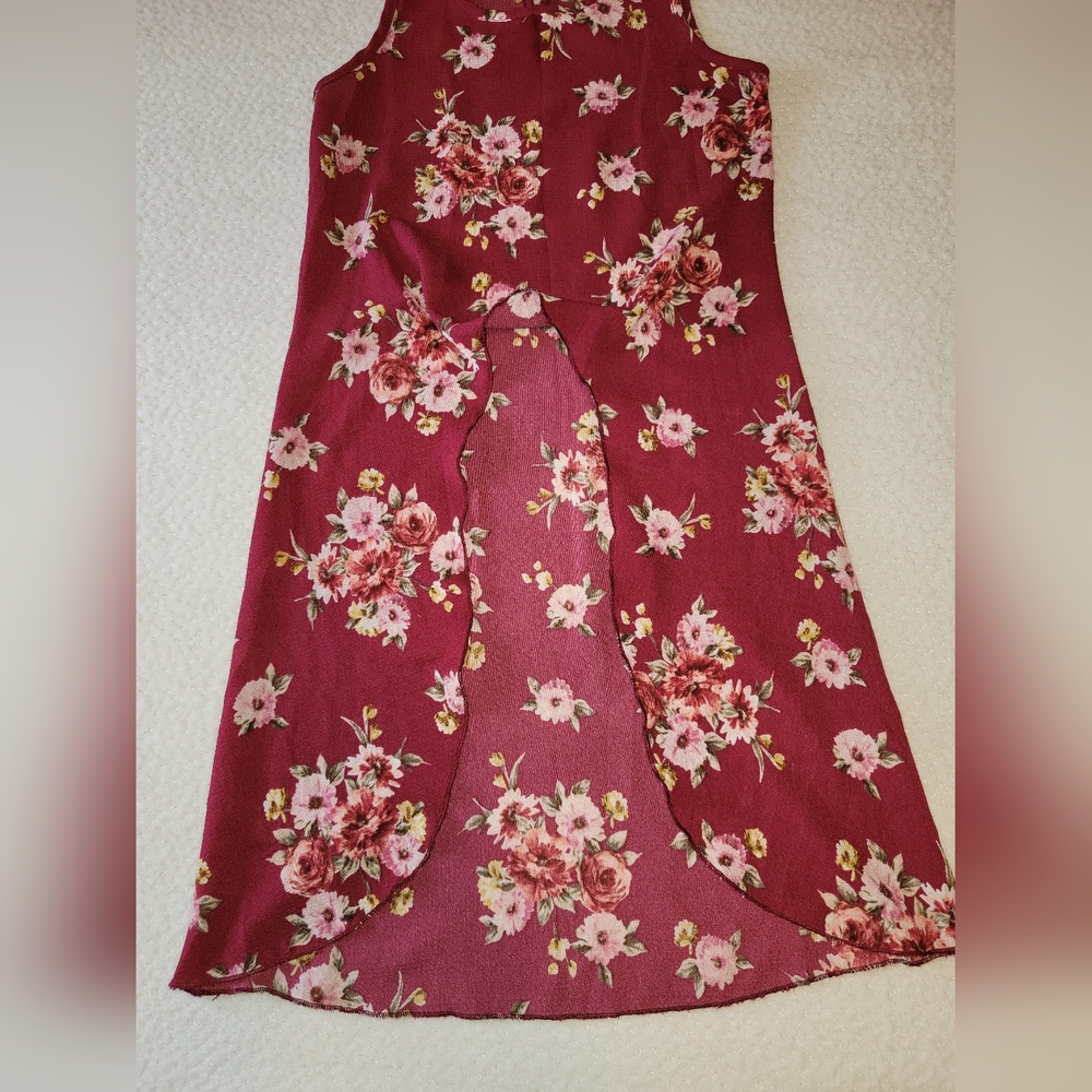 Floral High-Low Top - Picture 9 of 9